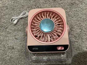 K818 Afan Mini Usb Desktop Wall-mounted Fan Pink Push Button Control