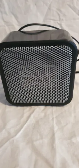 1722d Amazonbasics Amazon Basics Fan Heater #2
