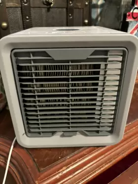 17013 Artic Air Arctic Deluxe Evaporative Personal Cooler Fan With Filter