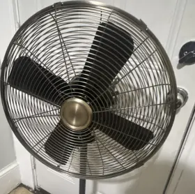 Srj-400cpt Better Homes & Gardens And Pedestal Fan 4-blade Black Adjustable Tilt 8f