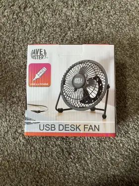 19643 Dave & Busters And Usb Mini Desk Fan New In Original Packaging