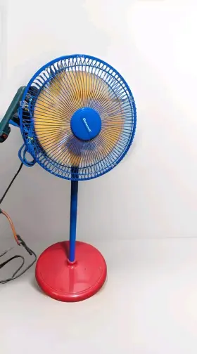 Ds-1522 Dura Craft Vintage Duracraft Rainbow Memphis Oscillating Pedestal Fan- Please Read