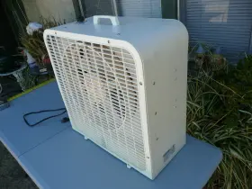 Bfc-2000 Essick Air Box Fan Evaporative Cooler Model #3
