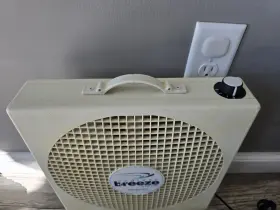 15509 Fan-tastic Endless Breeze 12v Dc Travel Rv Camping Box - Tested #3