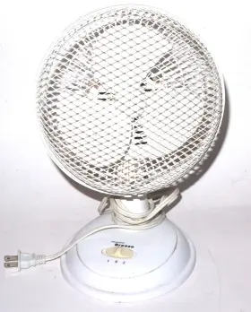Ft18-4f Hawaiian Breeze Oscillating 2 Speed Desk Fan White - Tested And Working