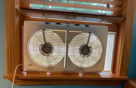 Hawf2072 Holmes 1996 Twin Oscillating 4-speed Window Fan Used Occasionally #3