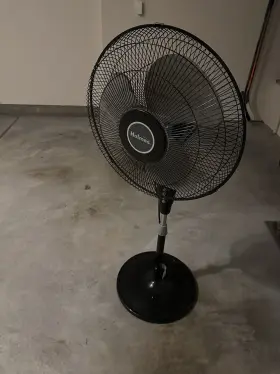 Hsf1610abtu Holmes Oscillating 16 Inch Blade Whole Room Standing Fan Black Hsf1610a