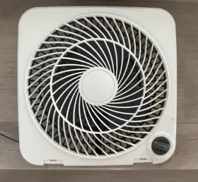 Mbf-918 Impress Im719bx Mainstays 9 Inch Personal Box Fan No Feet Works Great