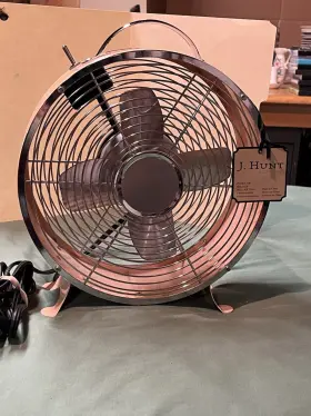 160645 J. Hunt &company Cool Retro &co. Electric Table/desk Top 2 Speed Fan. Nice Peach Color