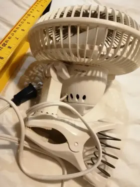 Lasko 046013338204 6 Inch 2-speed Clip Compact Desk Fan