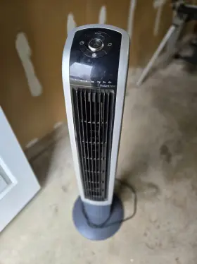 2651 Lasko Wind Curve Platinum Tower Fan No Remote. Works