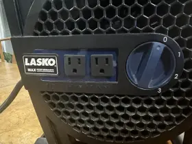 4960 Lasko Max Performance Pivoting Utility Fan Model Used #2
