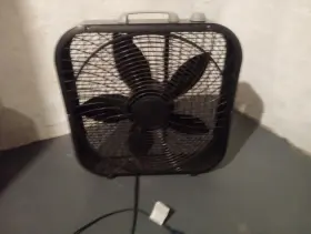 B20301 Lasko 20-inch Cool Box Fan Black