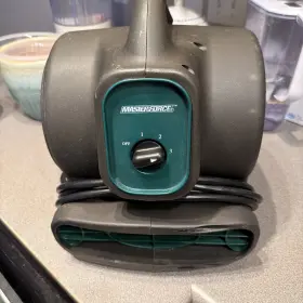 P-200a-m Masterforce 700 Cfm Air Mover Utility Fan Built-in Power Outlets
