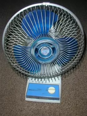 094002 Mcgraw Edison Vintage Oscillating Table Fan 3 Speed 12 Inch Excellent