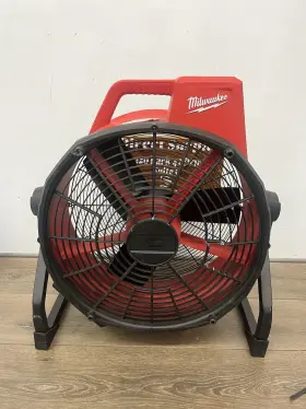 0821-20 Milwaukee M18 18v 18 Inch Brushless Cordless Fan Tool Only / Broken Cover