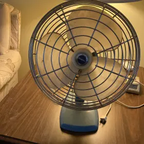 Ea009 Nesco Vintage Oscillating Fan Model Blue Metal Works On Both Speeds