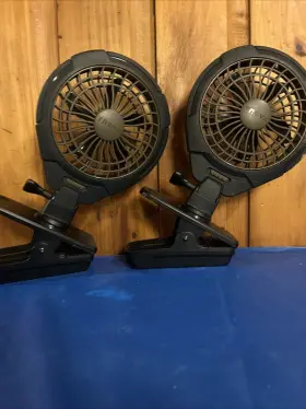 O2cool 755247199863 Set Of 2 Treva 5 Inch Battery Powered Portable Cooling Fans With Clamp