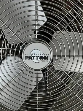 U2-20 Patton High Velocity Air Circulator 3 Speed Fan Missing One Bolt #2