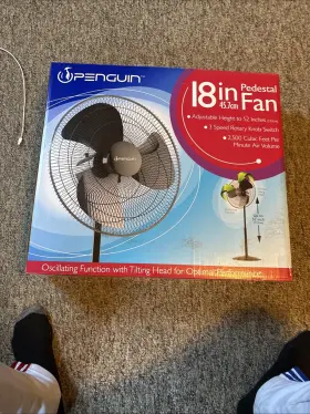 18in45.7cm Penguin 18in45 Pedestal Fan