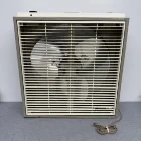 9713 Penncrest Electrically Reversible 3 - Speed Fan With Thermo Control