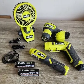 Fvd01 Ryobi Fvf51 Fvd50 Fvg51 Fan Drill Power Scrubber Usb 2 Batteries