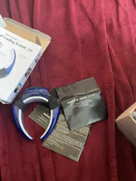 Si558cob Sharper Image Personal Cooling System 2.0 Wearable Neck Fan