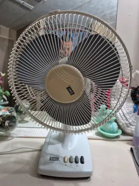Th12 Smc Table Top 12 Inch Fan 3 Speed Oscillating White Desk Model