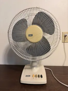 Tr-12 Smc Vtg. 1998 12 Inch Oscillating 3-speed Desk Fan Model Tr12 Works