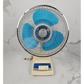 Lc-12 Tatung Vintage Electric Fan 3 Speed Blue Blades Oscillating Desk Cream