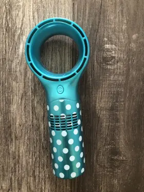 Violife 819243012035 Breezee The Bladeless Personal Fan - Aqua Polka Dot