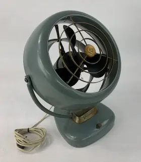 B24c1 Vornado Vintage Metal Fan
