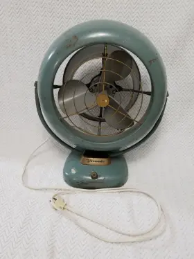 B28c1 Vornado Vintage Classic Model 3-speed Electric Mid Century Fan For Repair