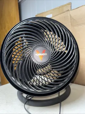 Cr1-0023 Vornado Type 750 High Velocity Air Circulator Electric Fan Black. Usa