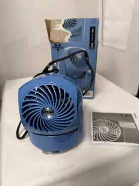 Flippiv6 Vornado Flippi V6 Personal Air Circulator Fan Blue Works W Box Manual Tested