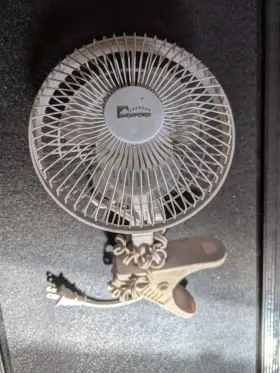 Cf-602a Wexford F0702 8-inch 2-speed Personal Adjustable Clip-on Fan White