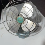 Zero Electric Fan Mcgraw Edison 08499 -light Blue 8" Blades, Tested And Works. Fixed Price $18.00.