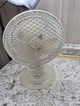 Windmere Personal Desk Fan 2-SPEED White Small Top Portable Working. Fixed Price $9.63.