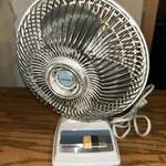 Vintage Tatung Inch 2 Speed Oscillating Desk Fan LE-7BEP. Fixed Price $24.95.