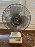Vtg Windmere 3 Speed 12" Oscillating Electric Desk Fan DF-12 Gray Blade Works. Fixed Price $39.95.