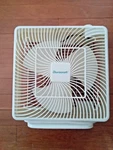 Vtg Duracraft Versatile 2 Speed Desk Table Floor Box Fan DB-101 White. Fixed Price $25.00.