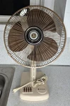 Vtg Sanyo 12" 3 Speed Oscillating Fan EF12SP2 Brown Translucent Blades Teated. Fixed Price $39.99.