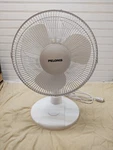 Pelonis 12" 3-SPEED Oscillating Table Desk Fan, Model# FT30-13P, White, Tested. Fixed Price $15.00.