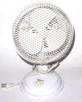 Hawaiian Breeze Oscillating 2 Speed Desk Fan, White - Tested & Working. Fixed Price $16.00.
