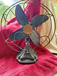 Vintage Everite Electric Table Top Fan AC-110V 50-6OCY--C4119 Dark Green.. Fixed Price $40.00.