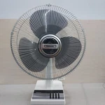 Vintage Panasonic 24"APPOX 5-WAY Oscillating A.c. Desk Fan F-1609 White See Note. Fixed Price $74.99.