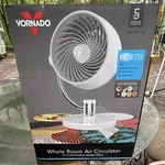 Vornado 3U Table Fan White Speed Quiet Operation Pivoting Head. Fixed Price $15.85.