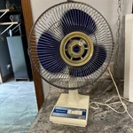 Vintage Sampo 12 Oscillating Blue Blades 3-SPEED Fan Works. Fixed Price $46.57.