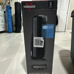 Vornado Duo Tower Circulator Fan Oscillation Adjustable Tilt Black FA1-0062-06. Fixed Price $27.50.